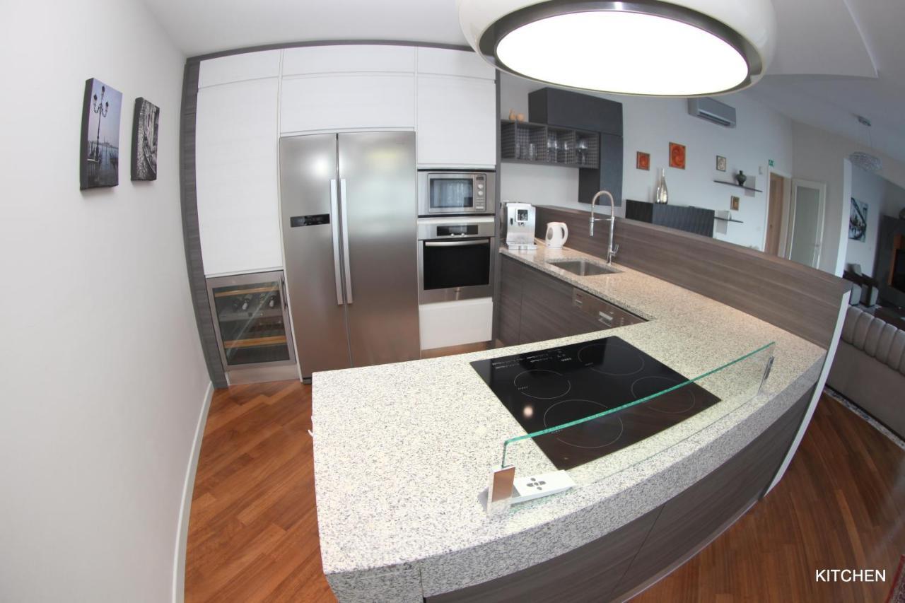 Luxury Marina View Apartment Izola Kültér fotó