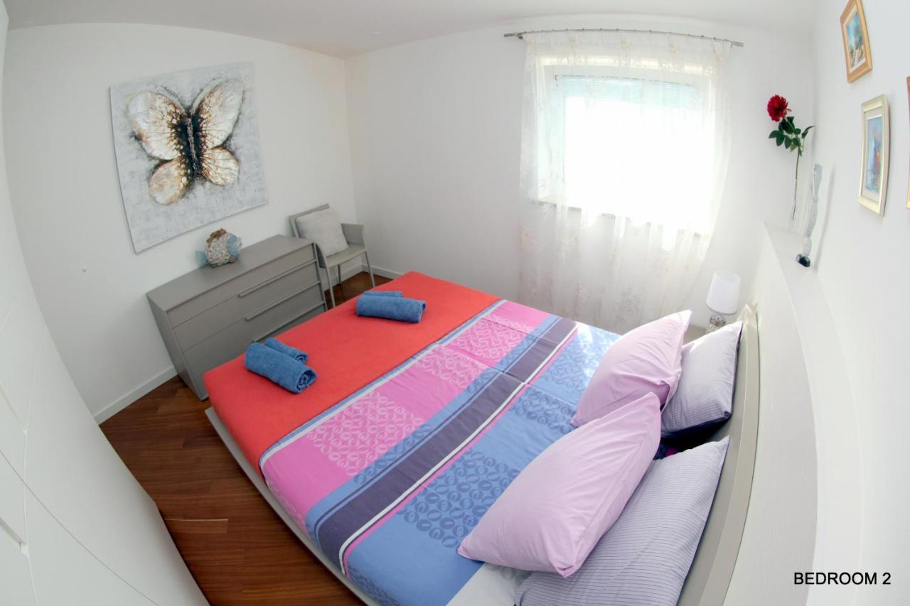 Luxury Marina View Apartment Izola Kültér fotó