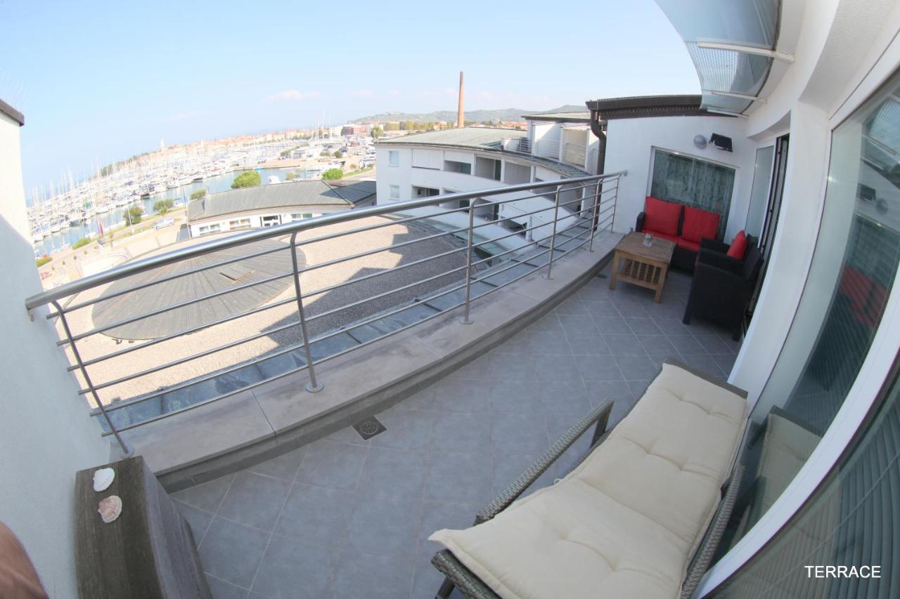 Luxury Marina View Apartment Izola Kültér fotó