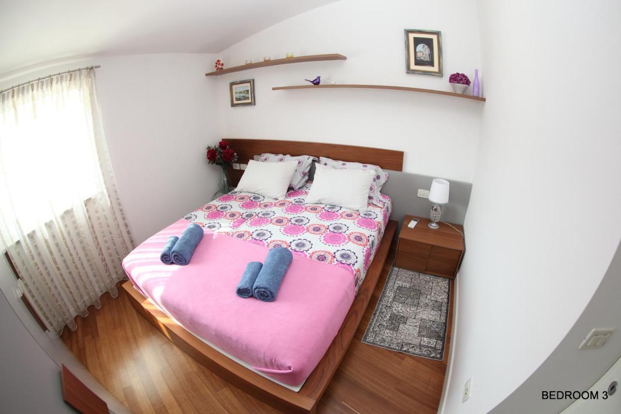 Luxury Marina View Apartment Izola Kültér fotó