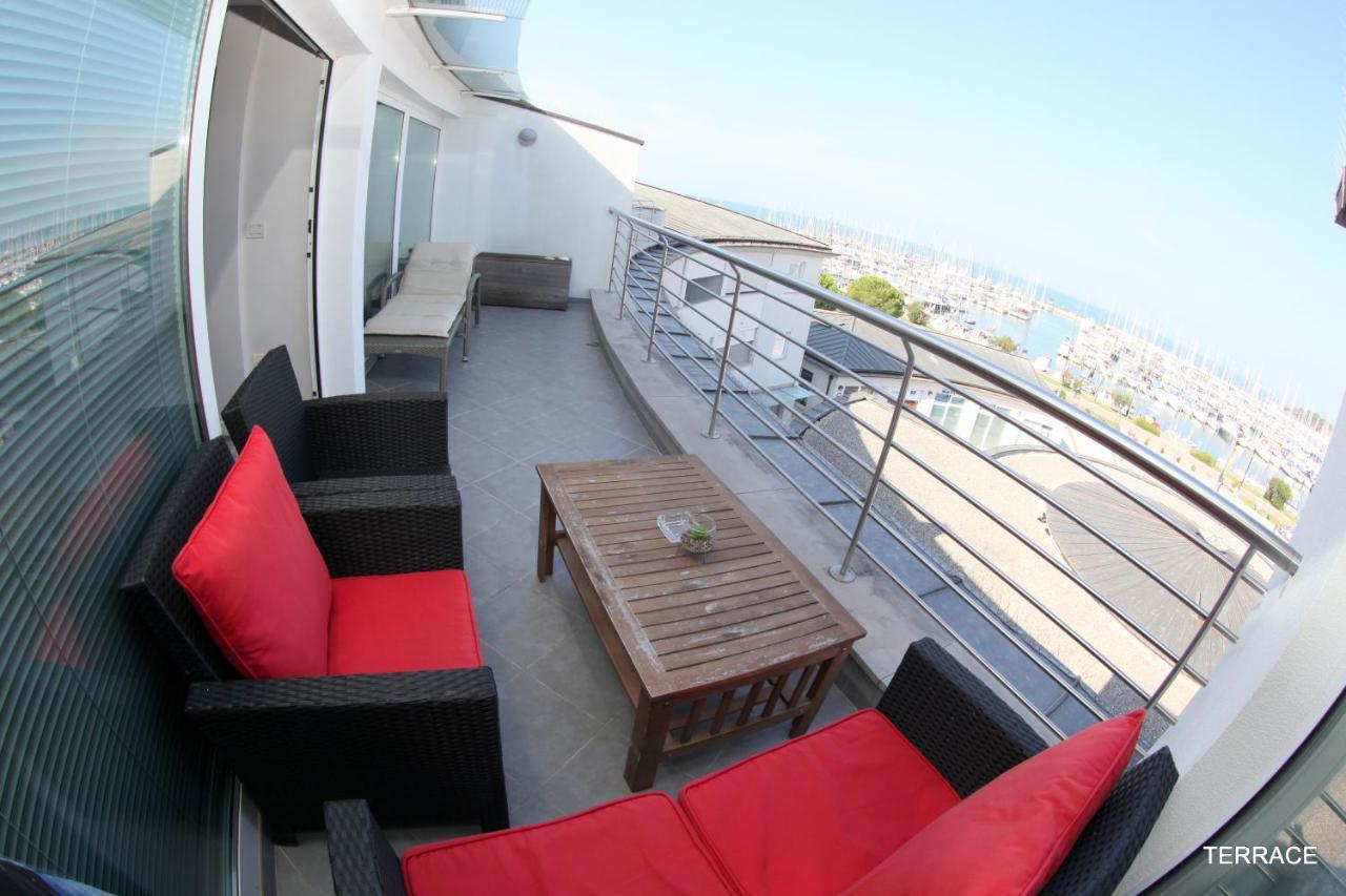 Luxury Marina View Apartment Izola Kültér fotó